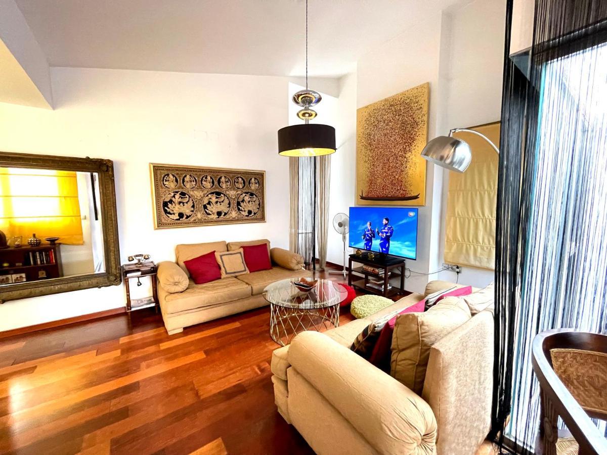 Atico En Plaza De La Constitucion 3 Bedrooms Málaga Dış mekan fotoğraf