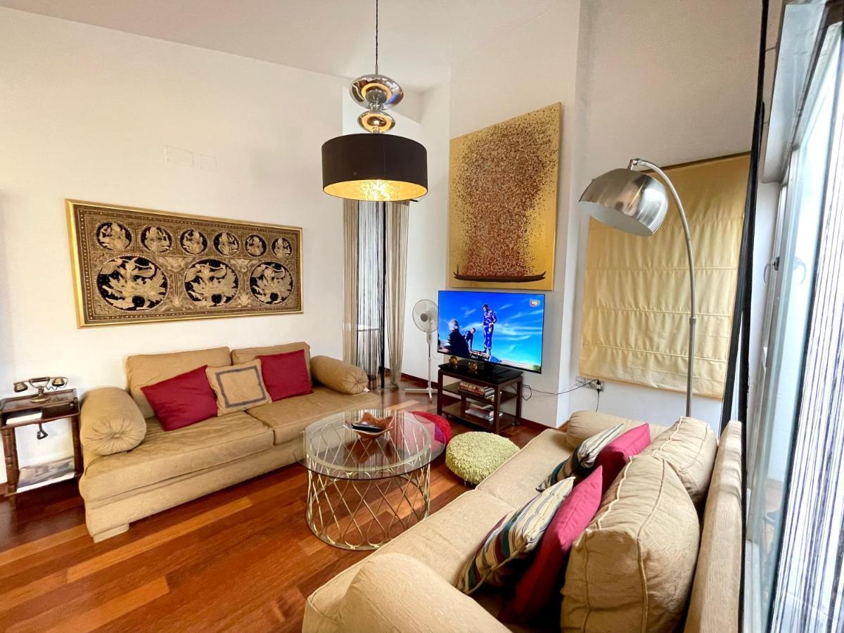 Atico En Plaza De La Constitucion 3 Bedrooms Málaga Dış mekan fotoğraf
