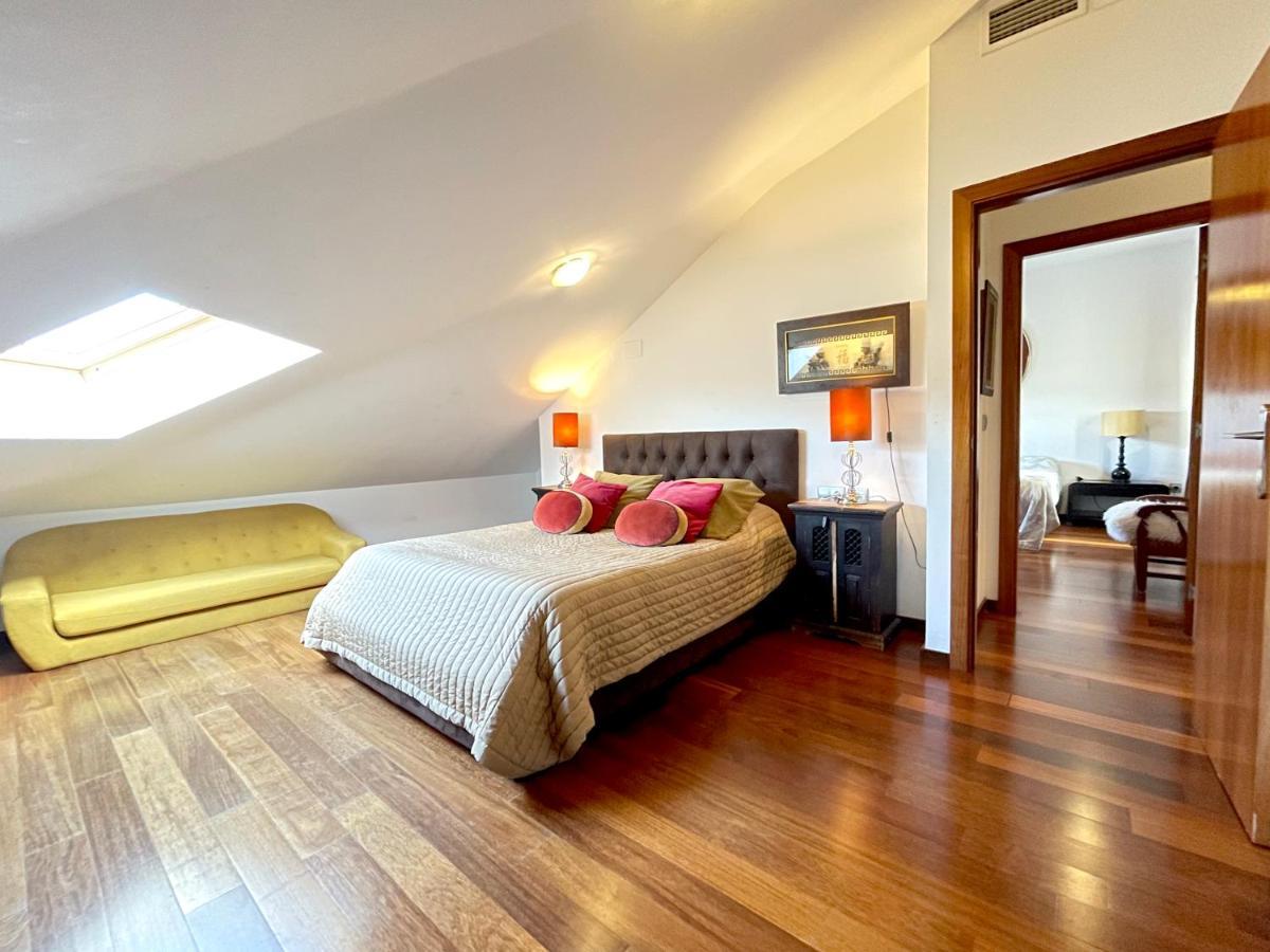 Atico En Plaza De La Constitucion 3 Bedrooms Málaga Dış mekan fotoğraf